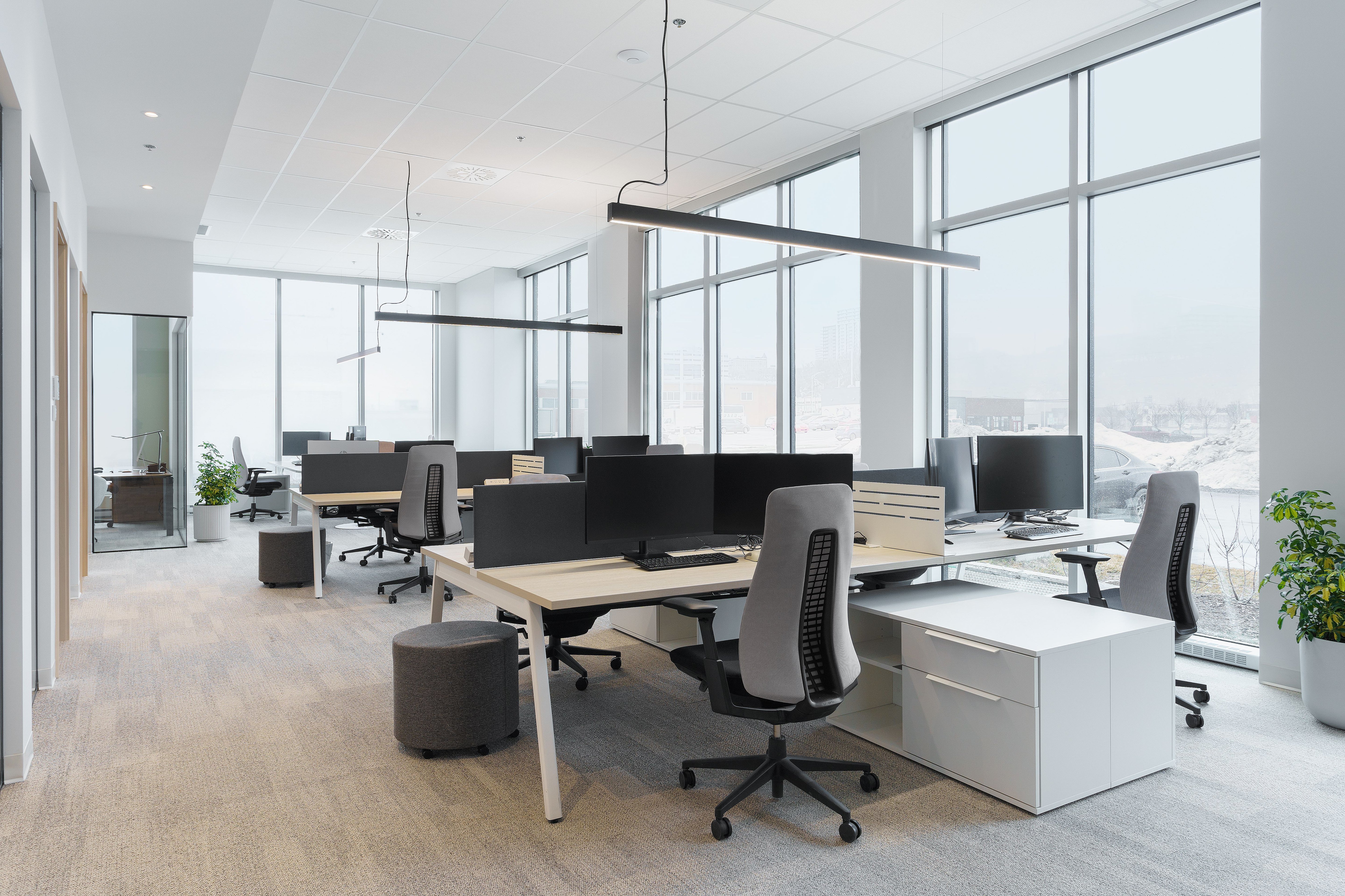 postes de travail en aire ouvert chez Acero promoteur immobilier